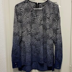 Vince Camuto Navy/Gray Animal Print Top sz M